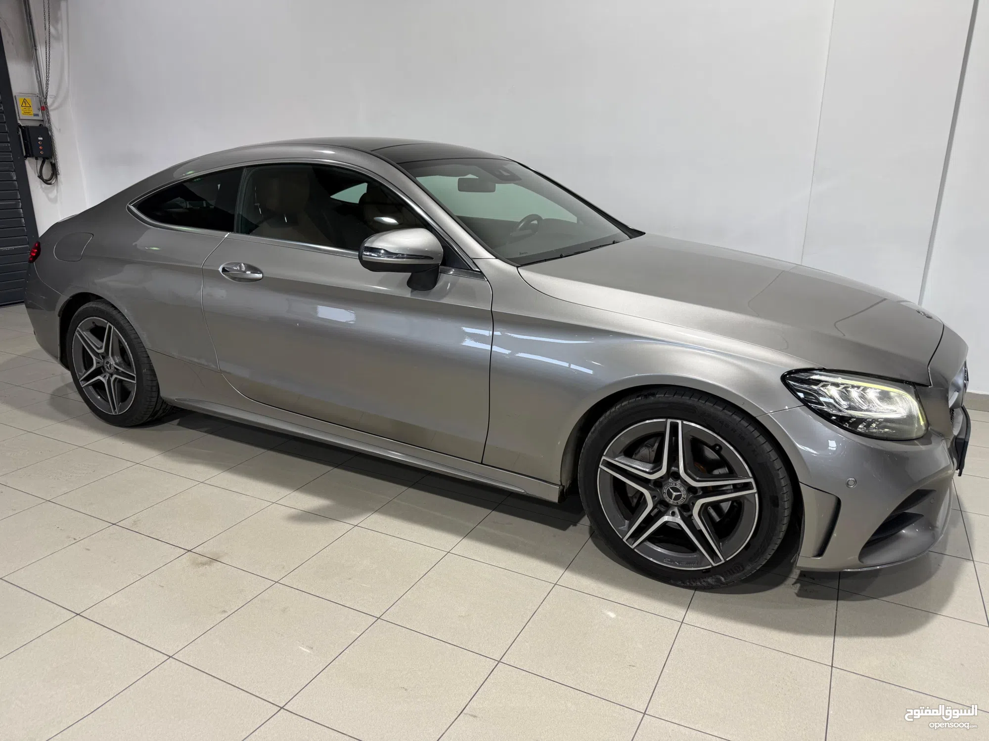 مرسيدس C 200 كوبيه 2019 للبيع - ممشى 85182 كم - image 1