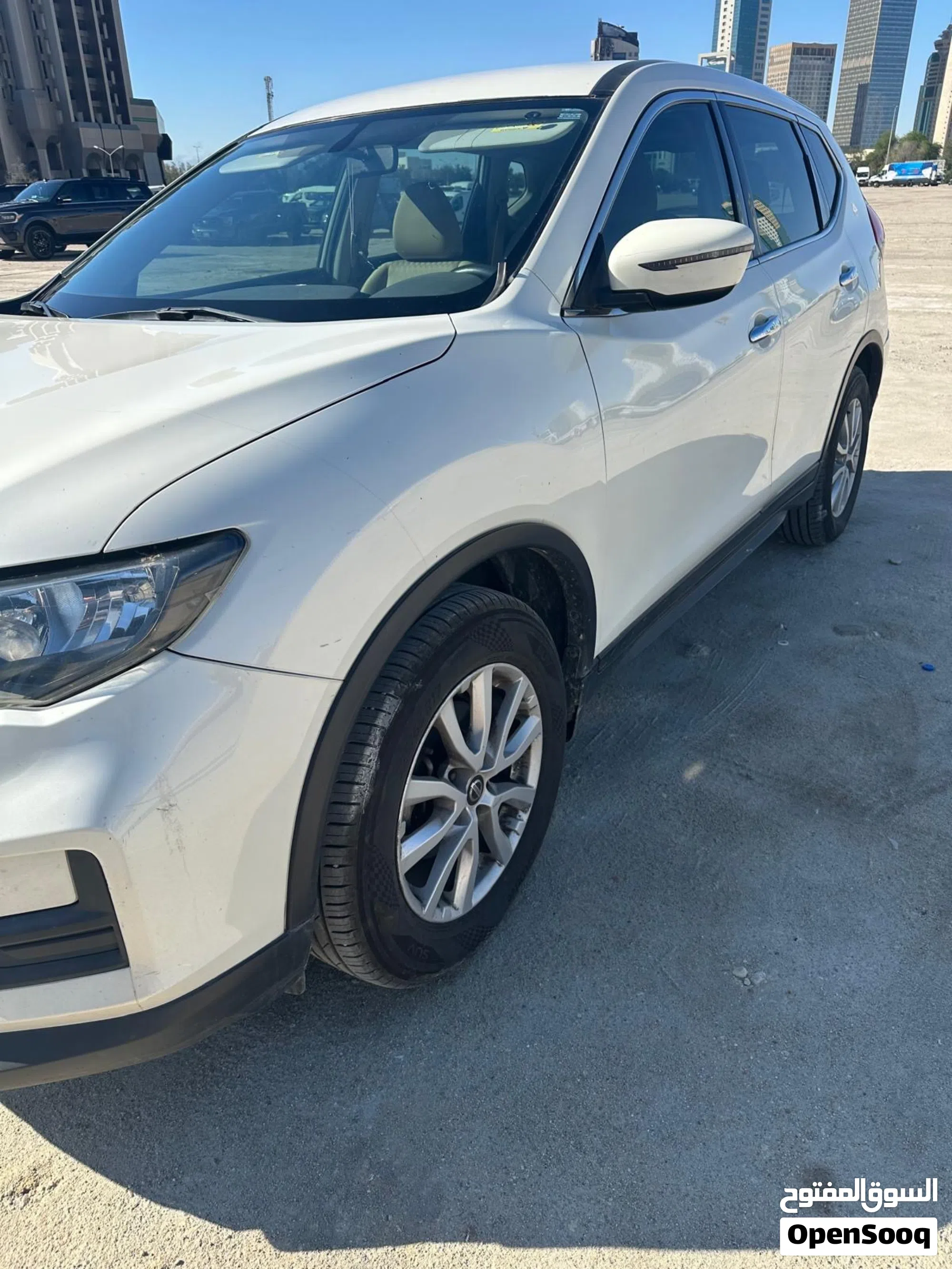 نيسان X-Trail 2018 Standard بحالة ممتازة - image 1