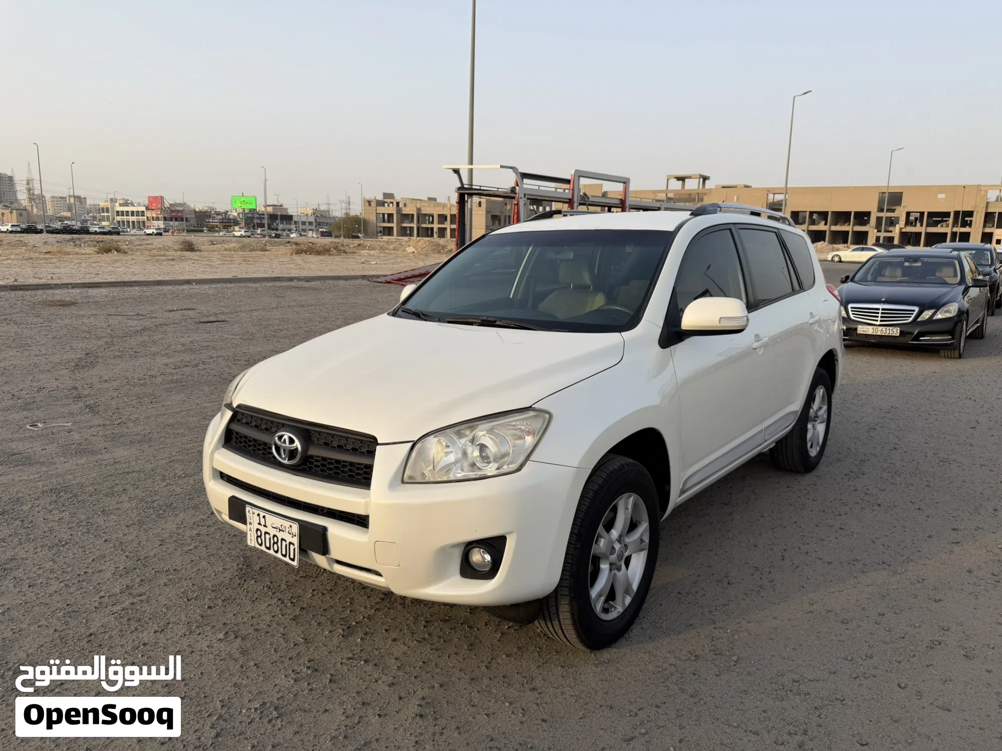 تويوتا راف فور GXR 2012 للبيع بحالة ممتازة - image 1
