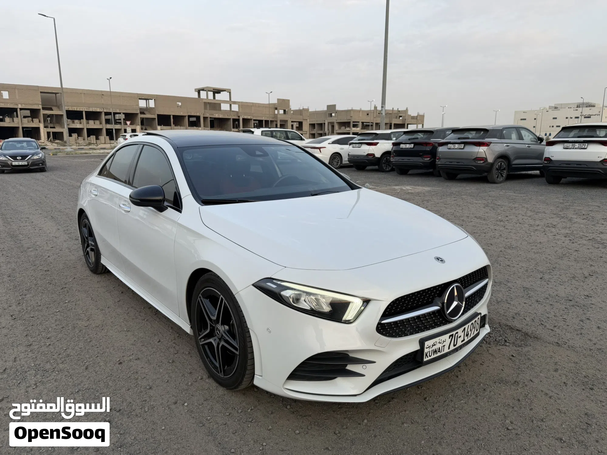 مرسيدس بنز A 200 موديل 2023 بحالة ممتازة - كاش - image 1