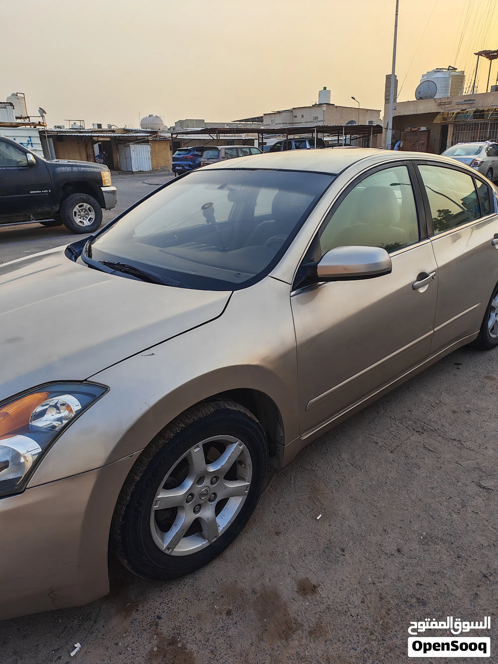 نيسان التيما 2009 SL بحالة جيدة - مكيف ثلج - image 1