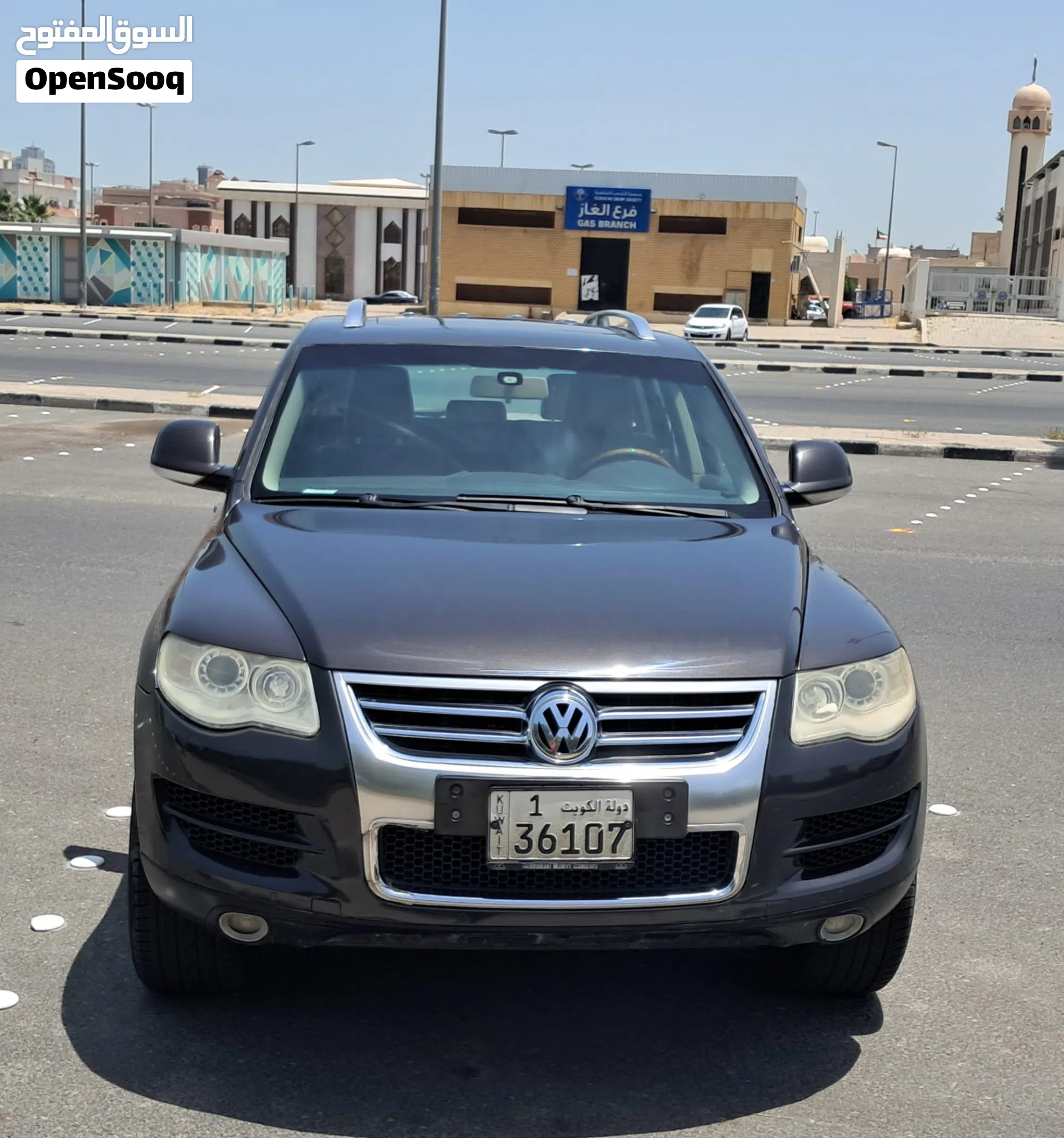 فولكسفاغن طوارق Standard 2013 بحالة ممتازة للبيع في الكويت - image 1