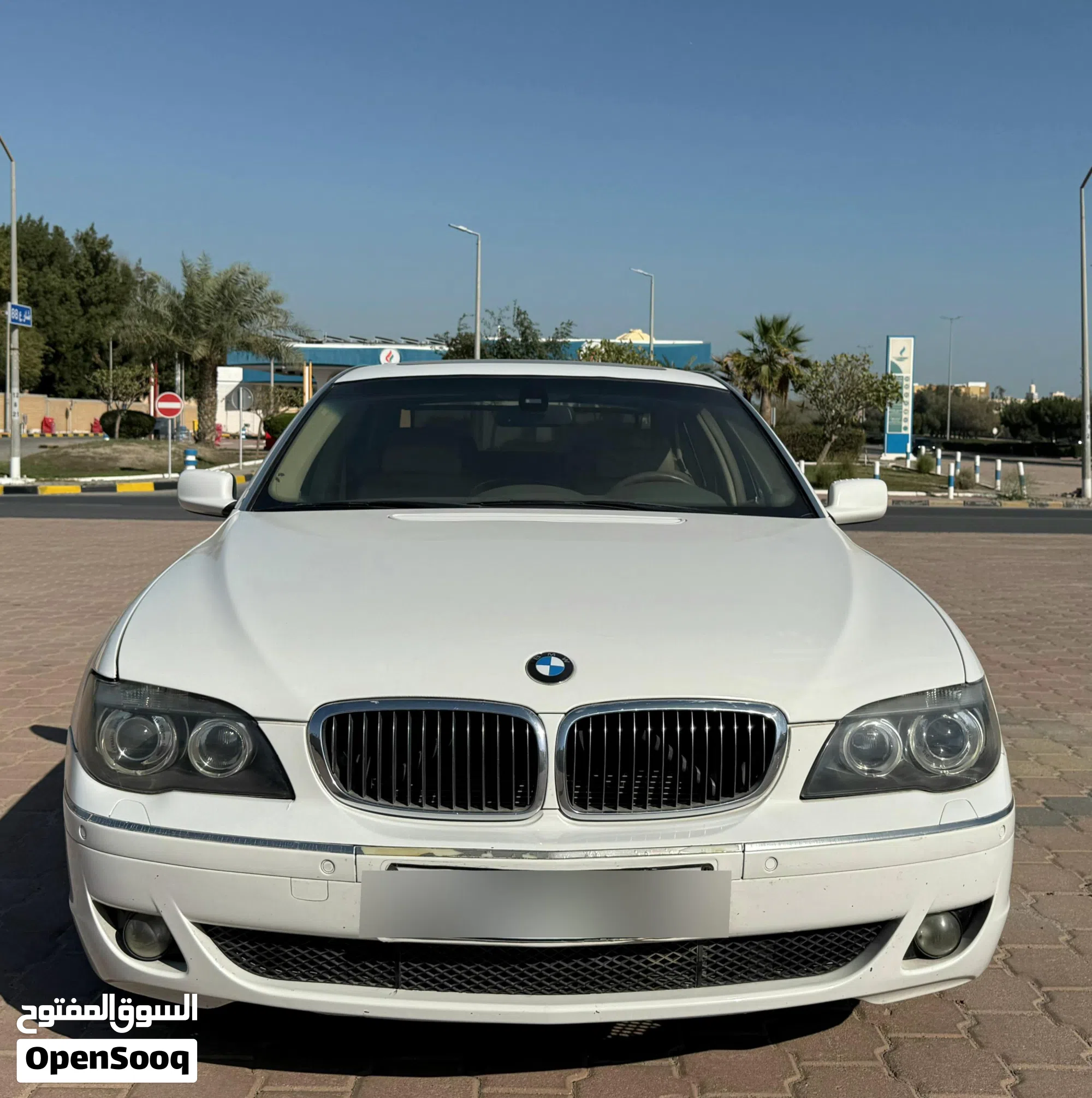 بي ام دبليو الفئة 7 750 موديل 2006 للبيع في حولي - فل كامل - image 1